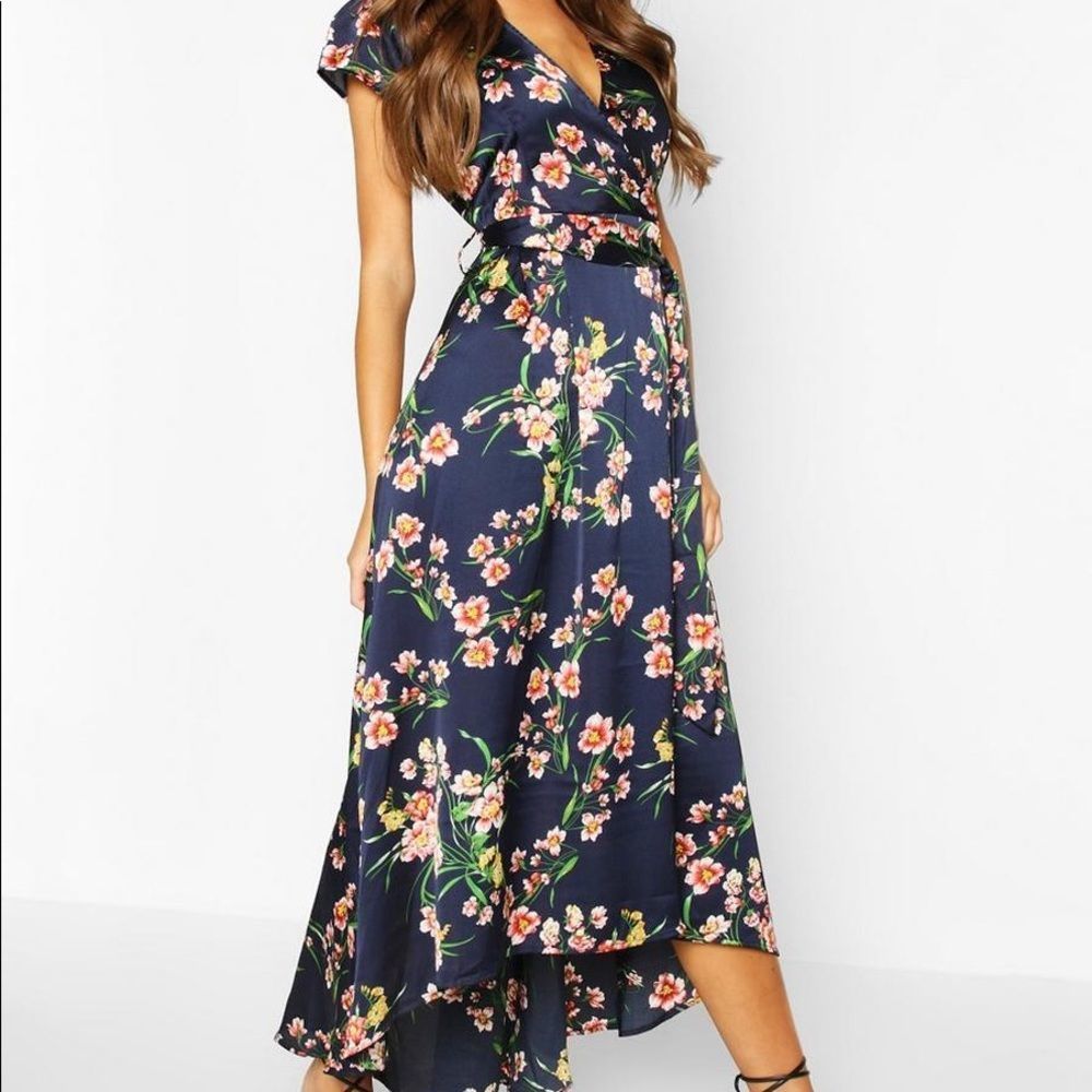 Boohoo Cap Sleeve Tie Waist Floral Hi-Lo Dress Navy Size 4 NWT